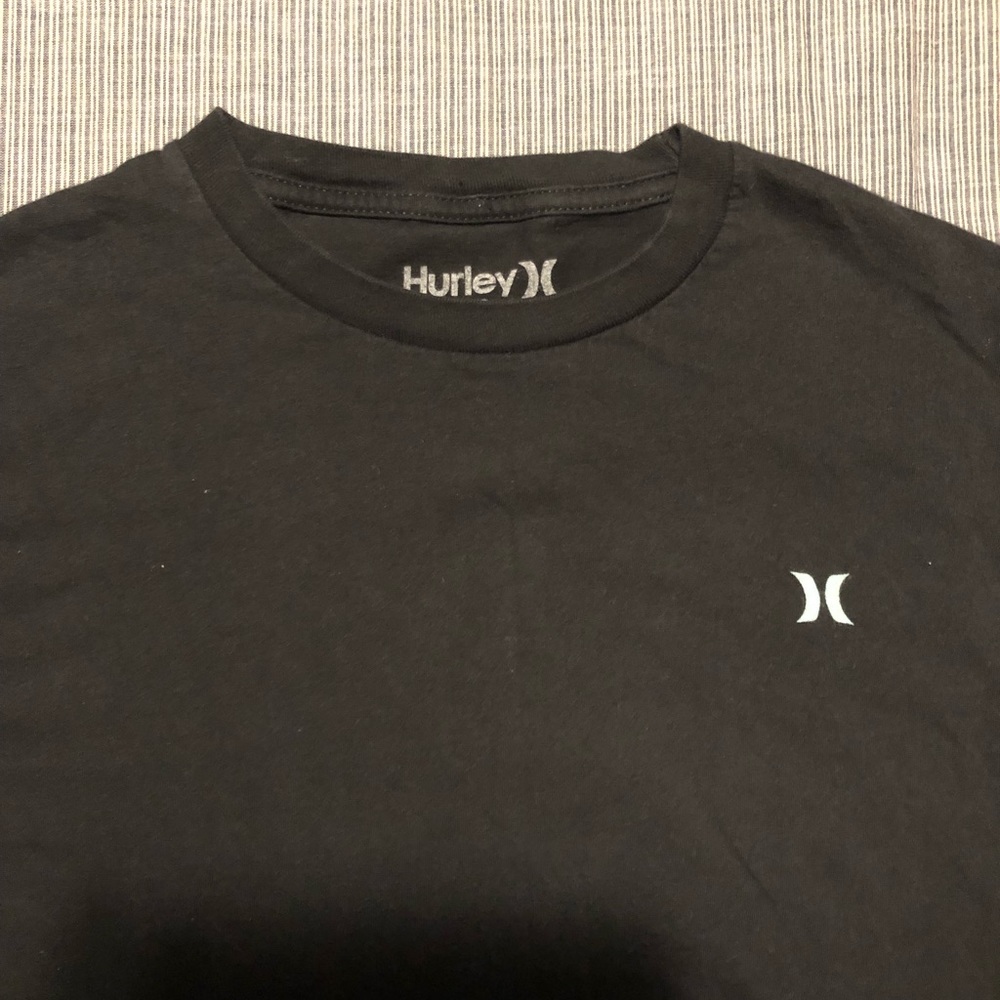 cool hurley t-shirt 🔥🔥